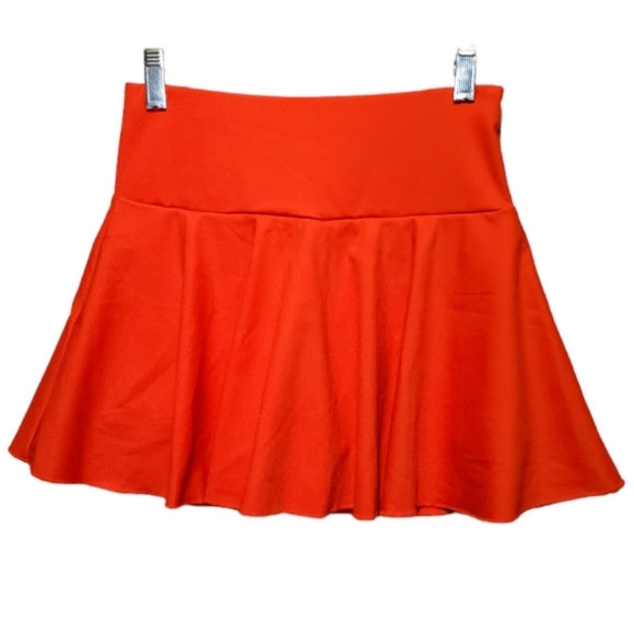 HALARA Red 2 in 1 Skort Shorts Flare Pockets XS NWT - Picture 1 of 9